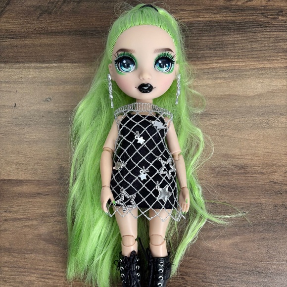 Rainbow High JADE HUNTER Fantastic Fashion Toy Doll Green & Black 2019 - Picture 2 of 13
